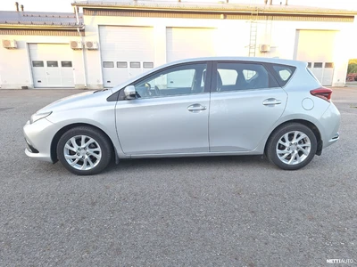 Toyota Auris Active Multidrive S 2018, photo 2/22