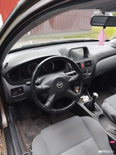 Nissan Almera 2004, photo 6/6