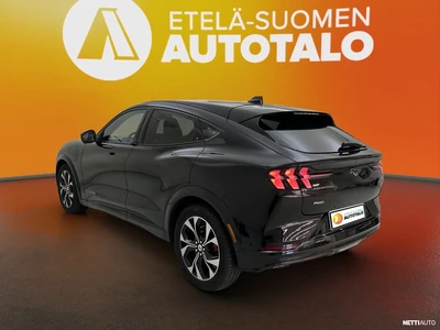 Ford Mustang Mach-E 2022, photo 2/10