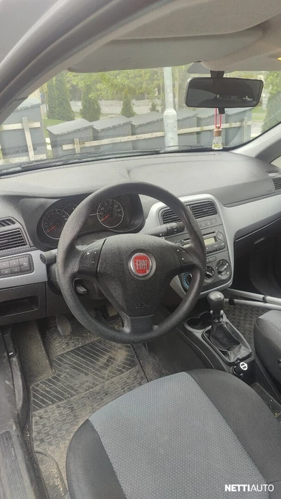 Fiat Grande Punto 2011, kuva 6/9