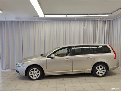 Volvo V70 2,4D D5 Momentum aut 2008, photo 3/14