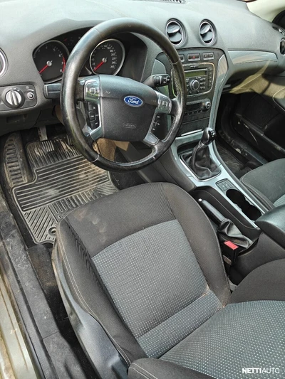 Ford Mondeo 2011, photo 6/10
