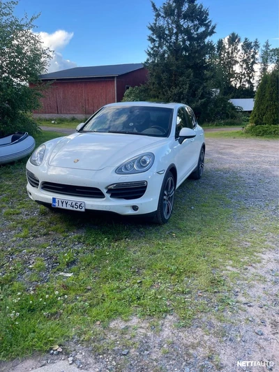 Porsche Cayenne S Hybrid Tiptronic 2011, kuva 1/7