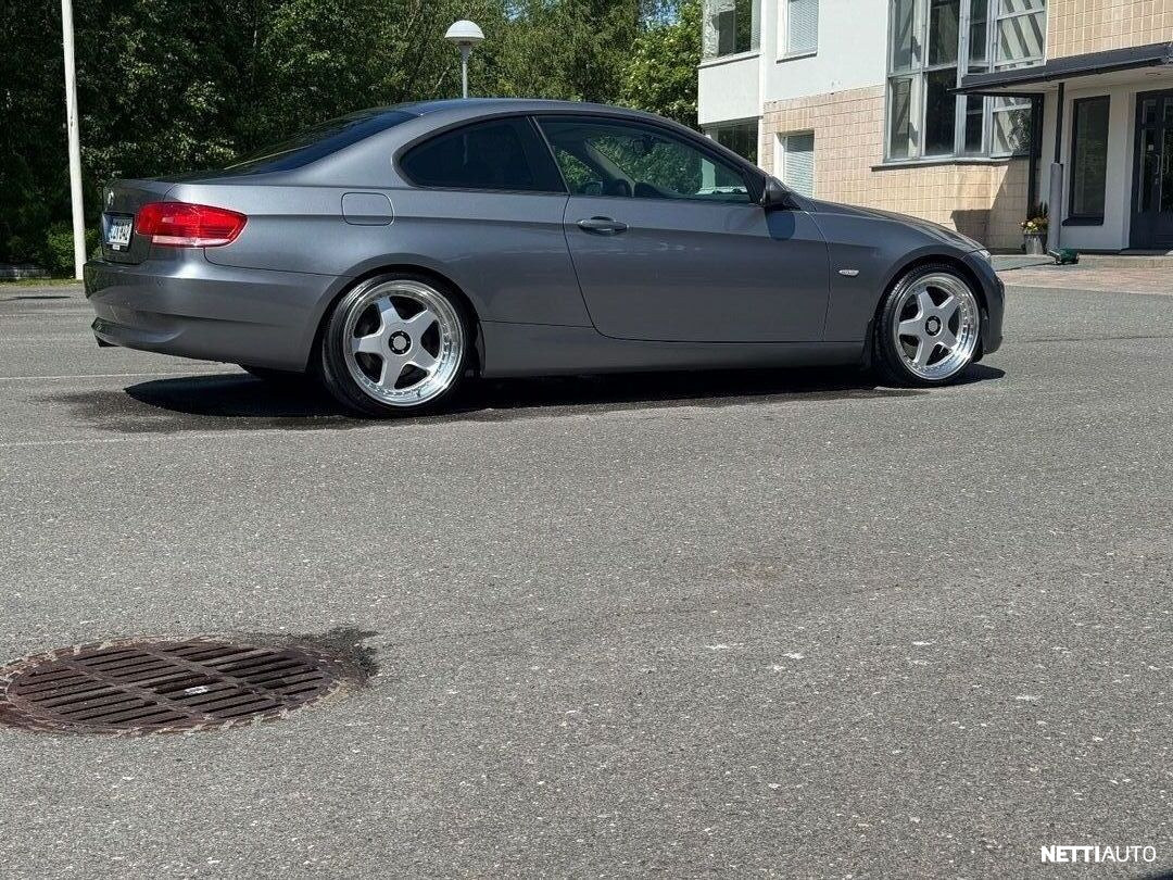 BMW 325