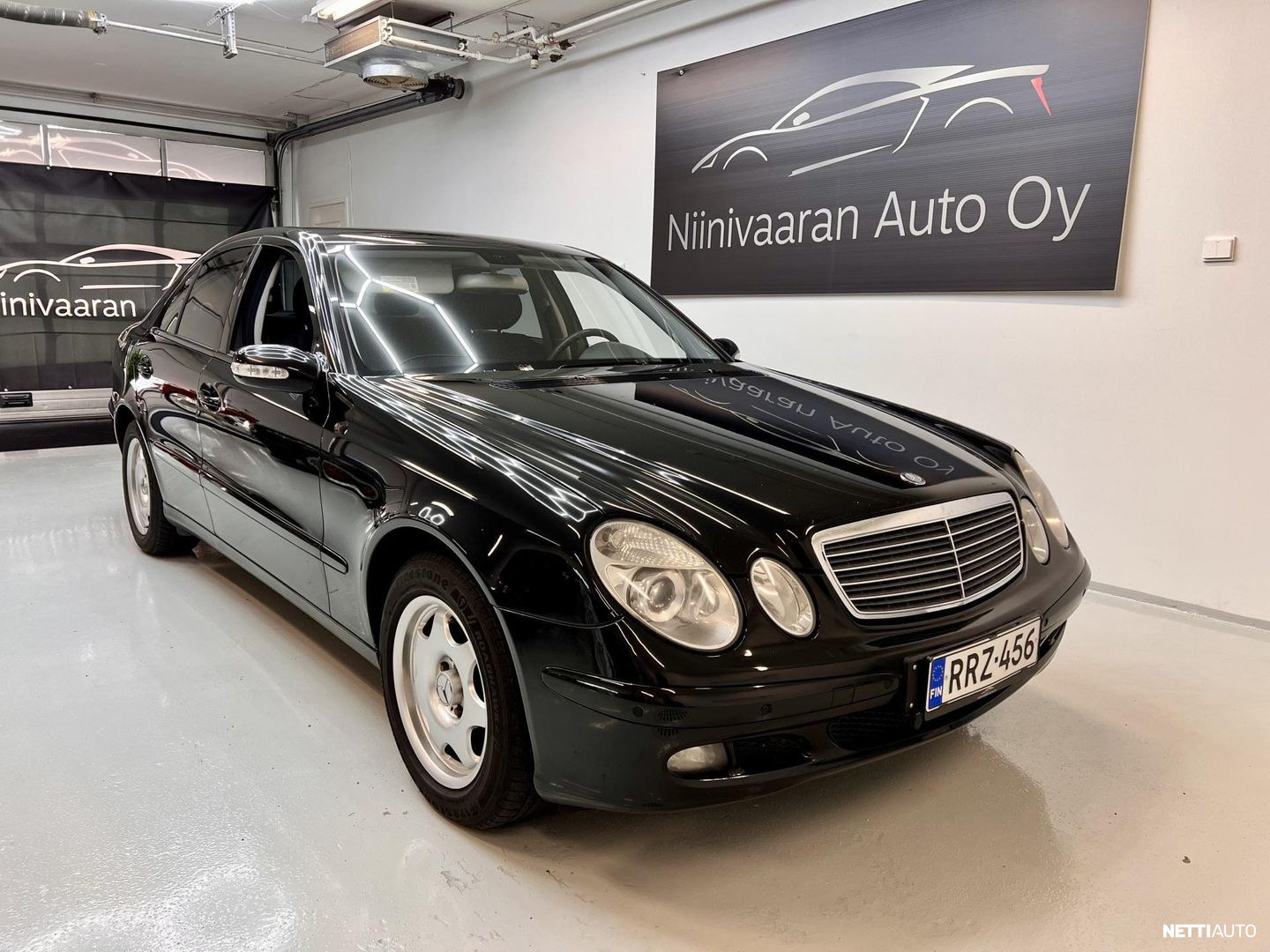 Mercedes-Benz E