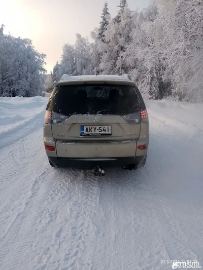 Mitsubishi Outlander 2009, kuva 4/8