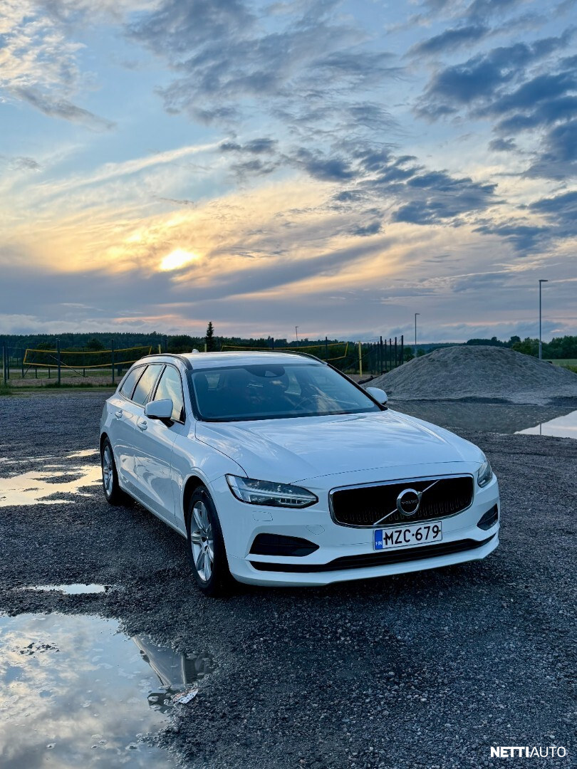Volvo V90