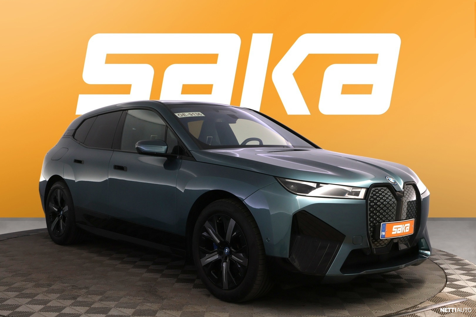 BMW iX