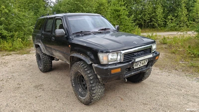 Toyota 4Runner 1992, kuva 1/9