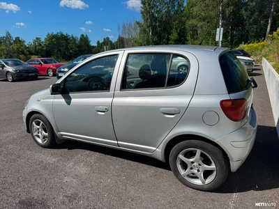 Toyota Yaris 1.3 bensin 2003, kuva 2/5