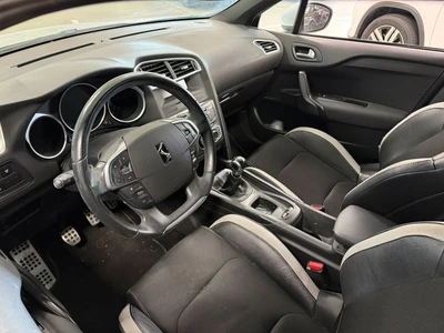 Citroen DS4 VTi 120 So Chic 2013, photo 4/6