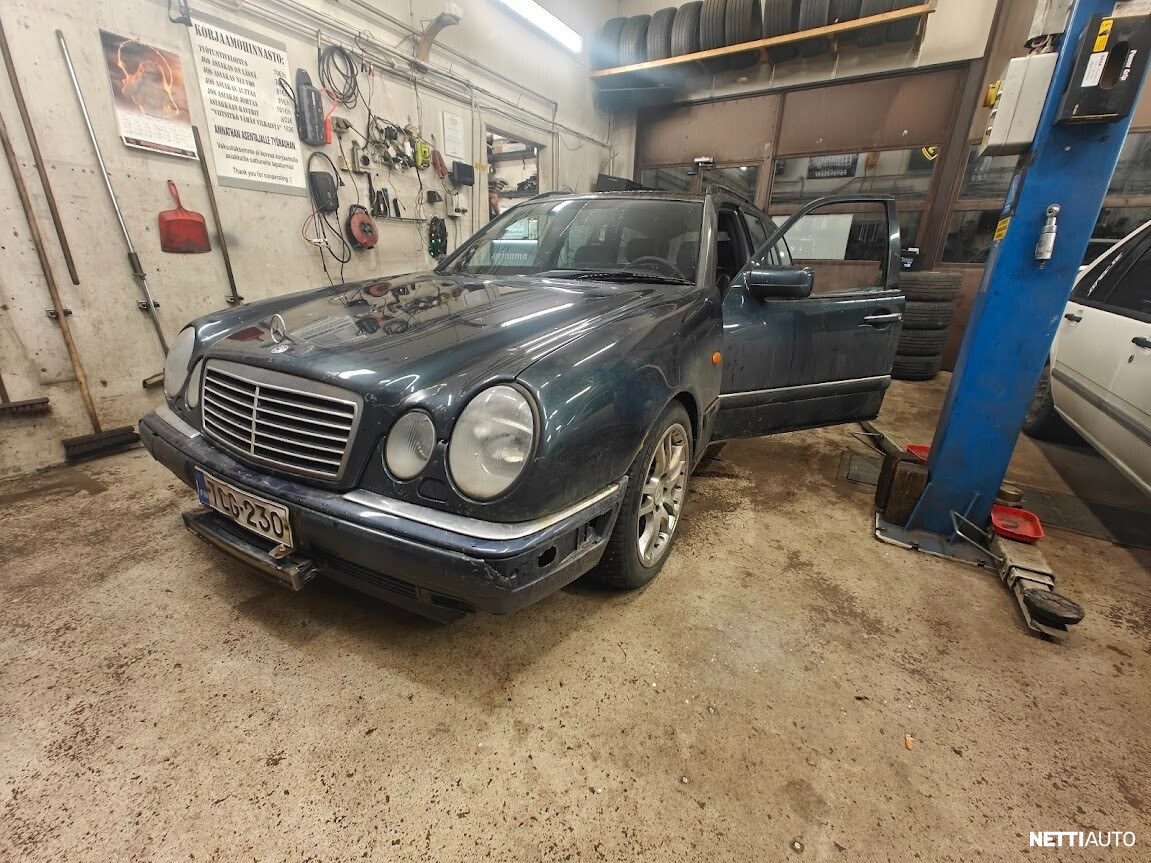 Mercedes-Benz E