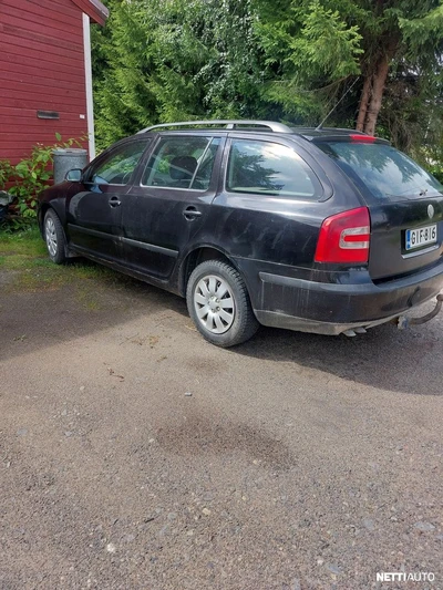 Skoda Octavia Combi 1,9 TDI Elegance 2008, kuva 2/5