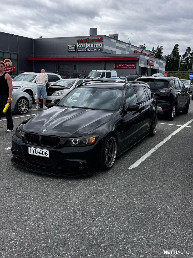 BMW 335