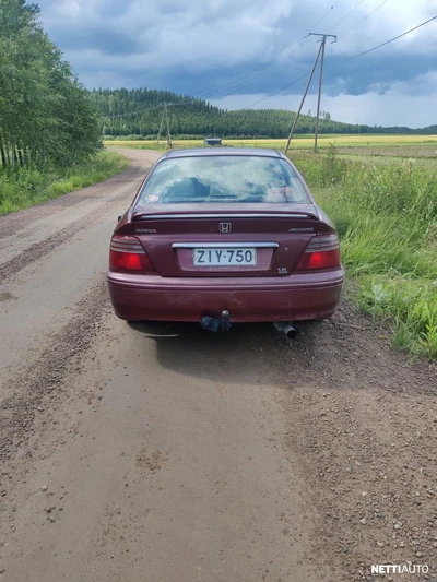 Honda Accord 2000, photo 2/4