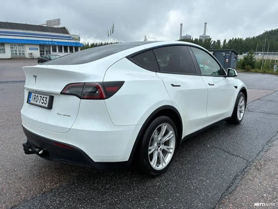 Tesla Model Y Long Range 2023, kuva 3/6
