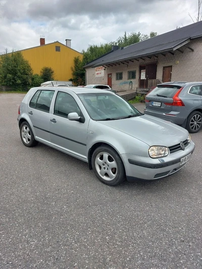 Volkswagen Golf 1.4 55kW 5-ov 2001, kuva 2/6