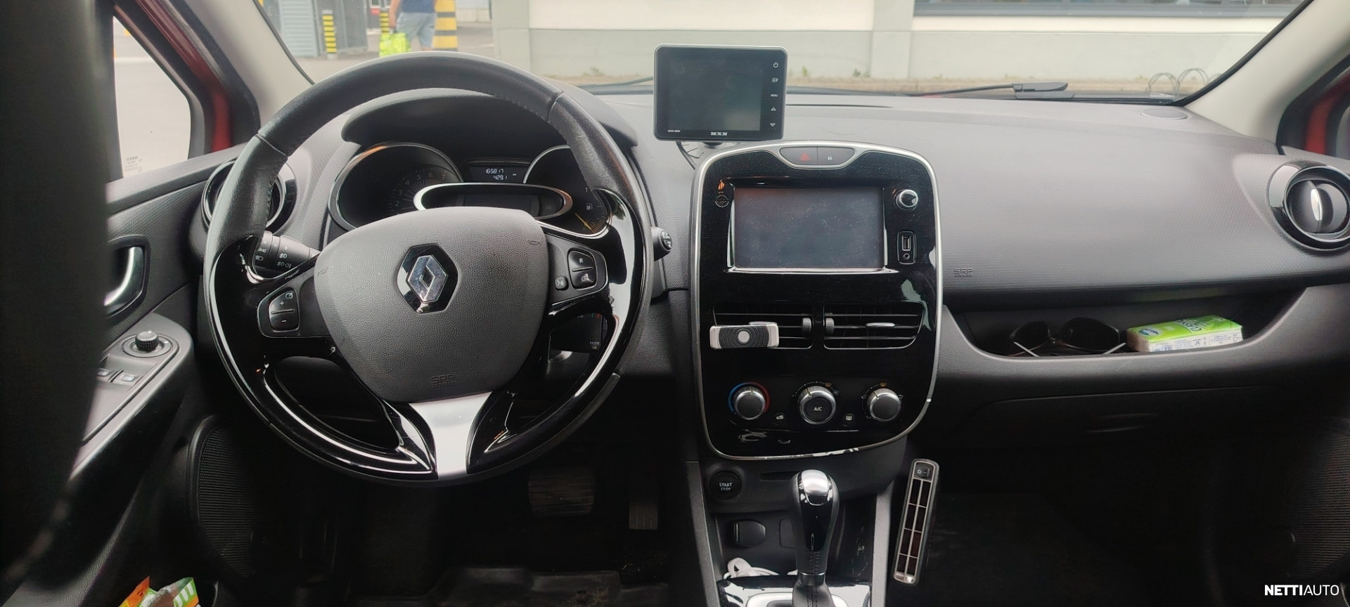 Renault Clio 2016, photo 6/11
