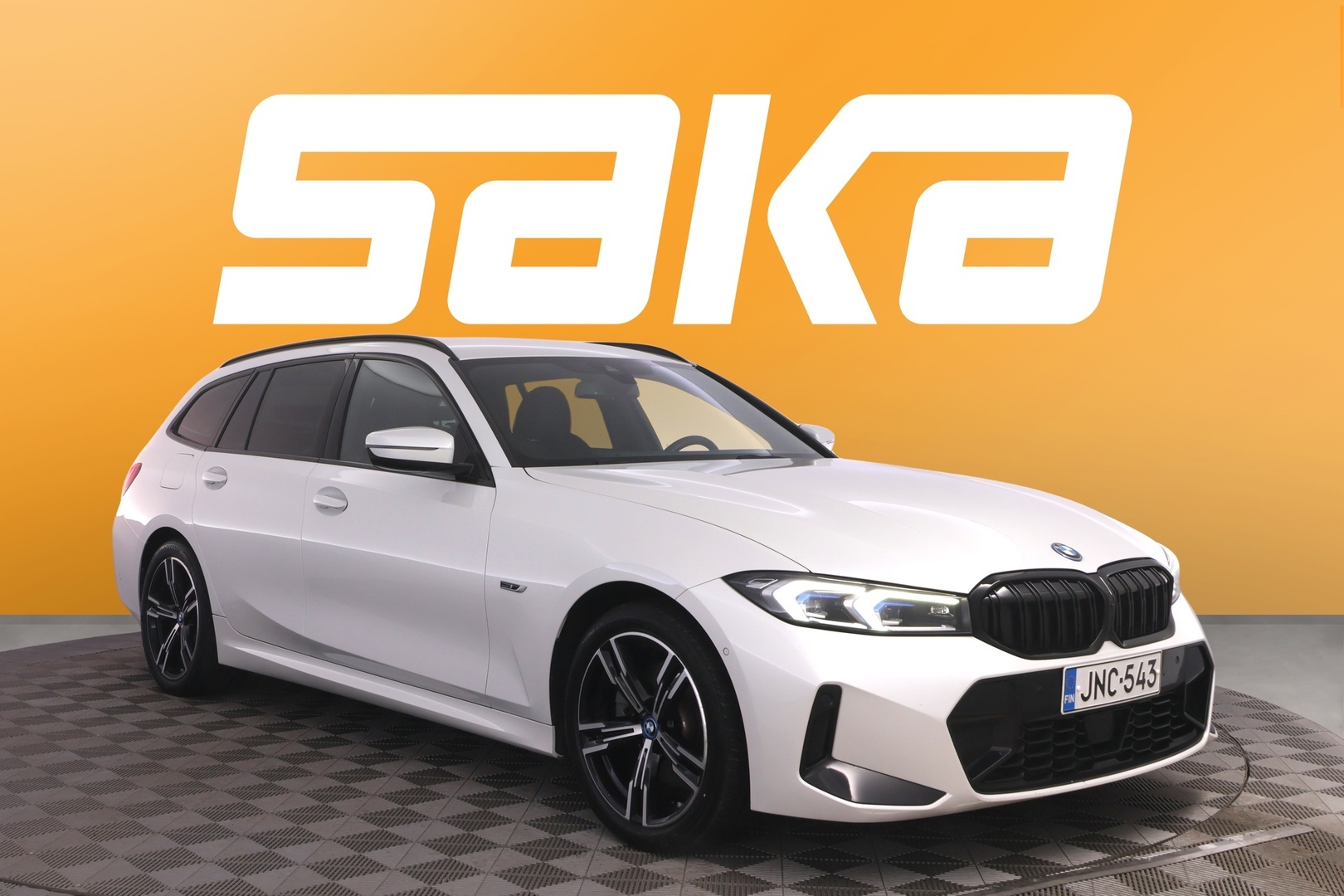 BMW 330