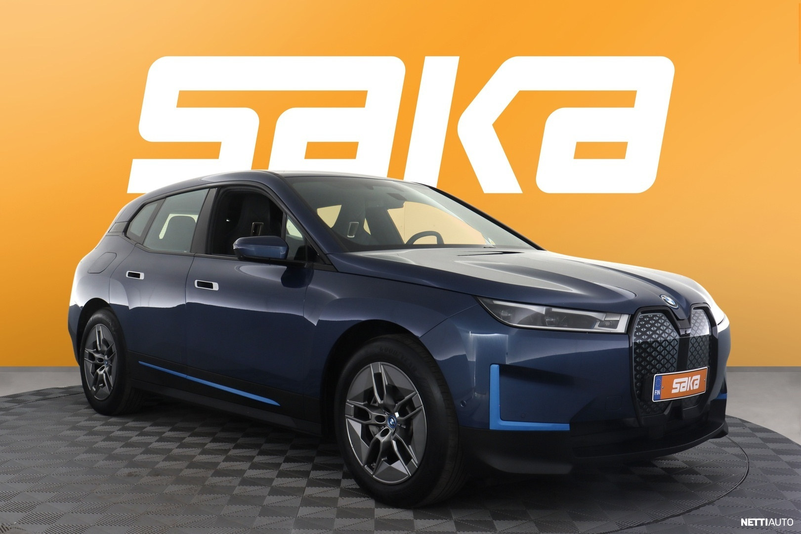 BMW iX