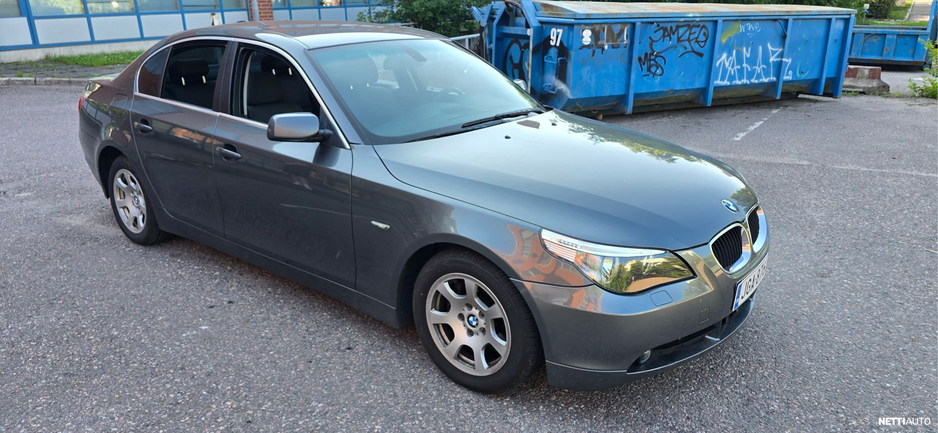 BMW 520