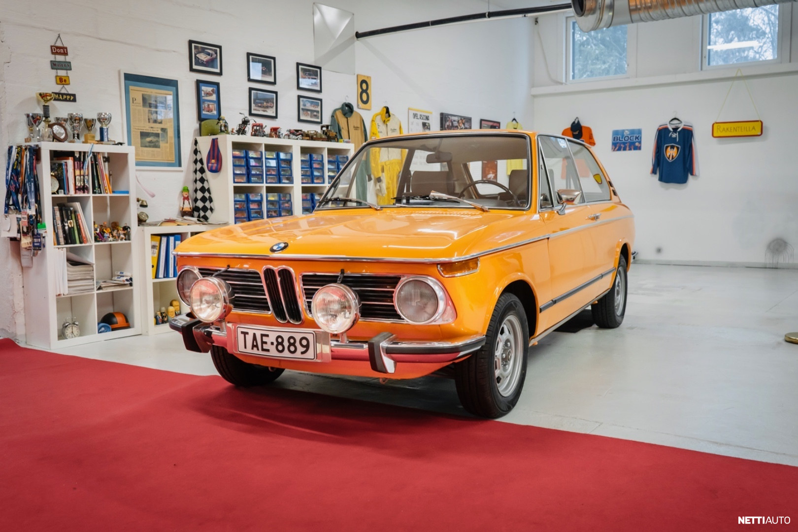 BMW 2000