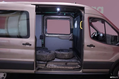Ford Transit 2019, photo 3/27
