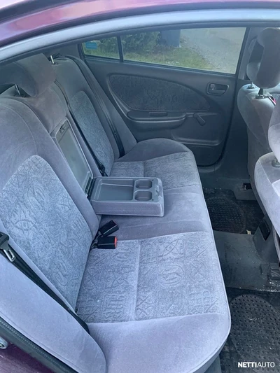 Toyota Avensis 2000, photo 4/16