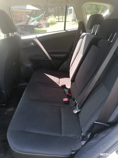Toyota RAV4 2,0 D-4D AWD Active 2014, kuva 6/7
