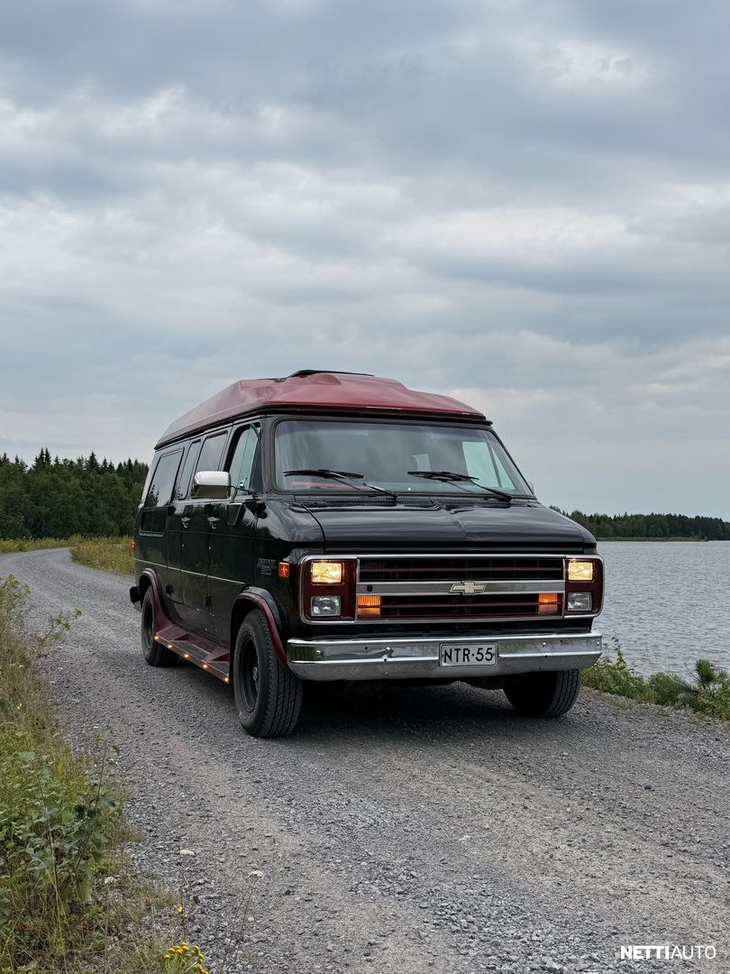 Chevrolet Chevy Van