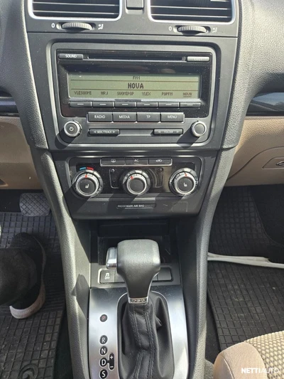 Volkswagen Golf 2010, kuva 8/8