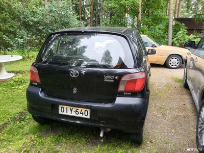 Toyota Yaris 2001, photo 3/10