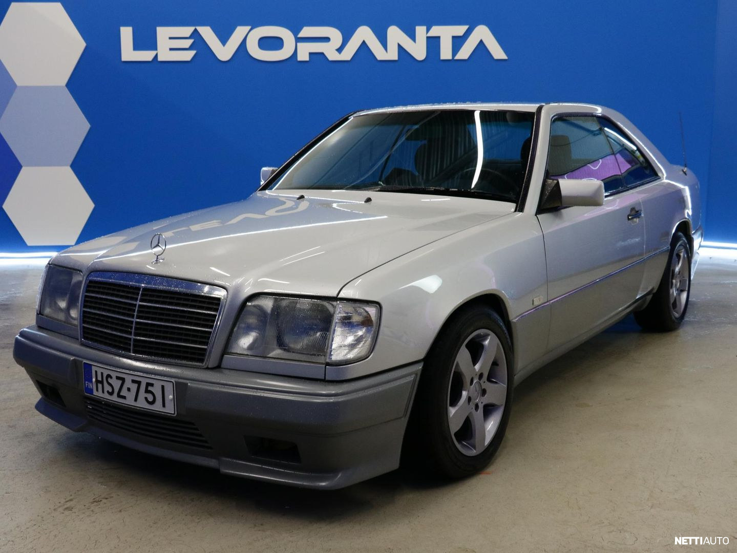 Mercedes-Benz E
