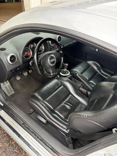 Audi TT 2000, photo 6/7