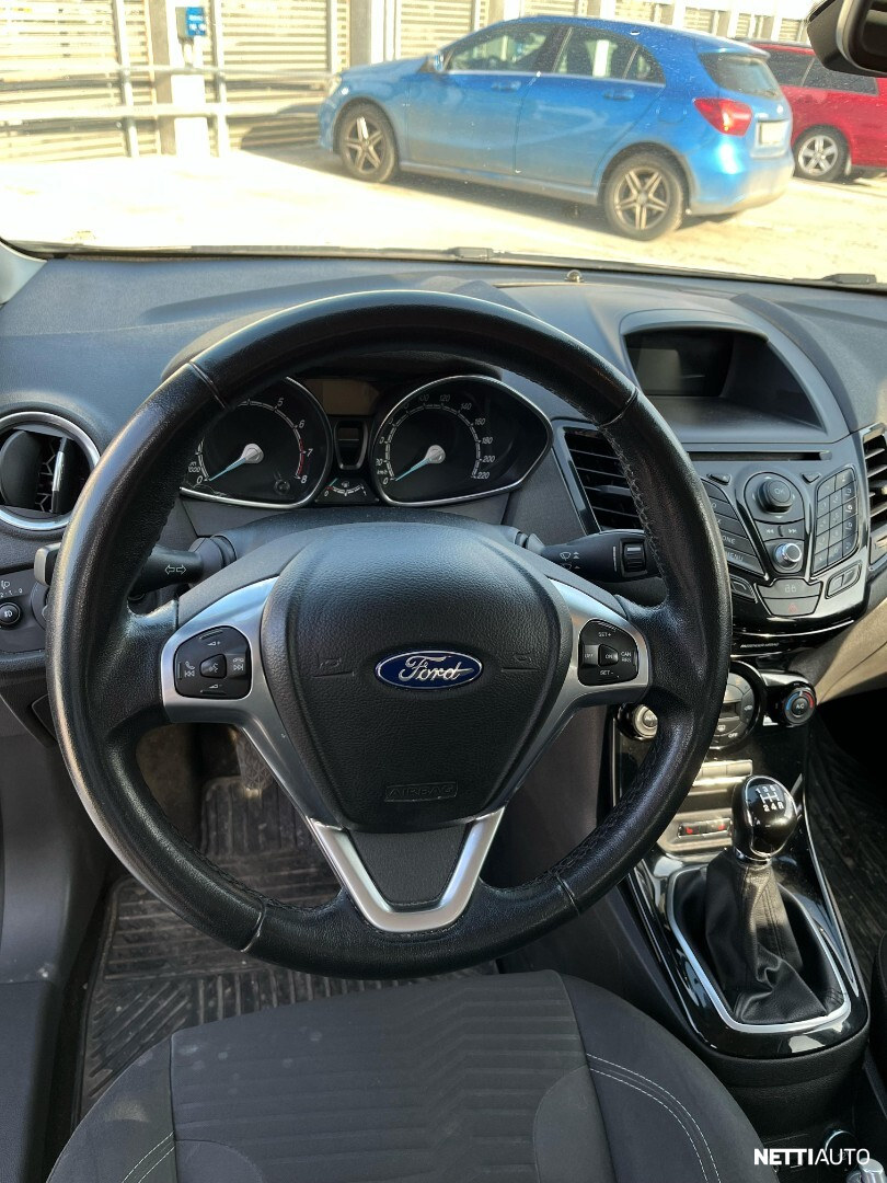 Ford Fiesta 2013, photo 7/7