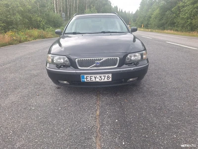 Volvo V70 D5 MUSTAKANTINEN. 2004, kuva 3/10