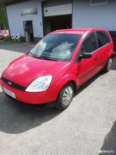 Ford Fiesta 1,3i 60hv Comfort 5d 2004, photo 6/6