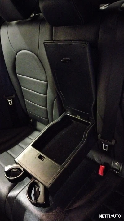 Mercedes-Benz C 220 d AMG 2017, kuva 7/15