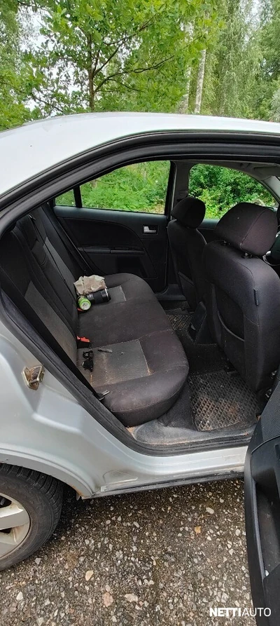 Ford Mondeo 2001, kuva 5/10