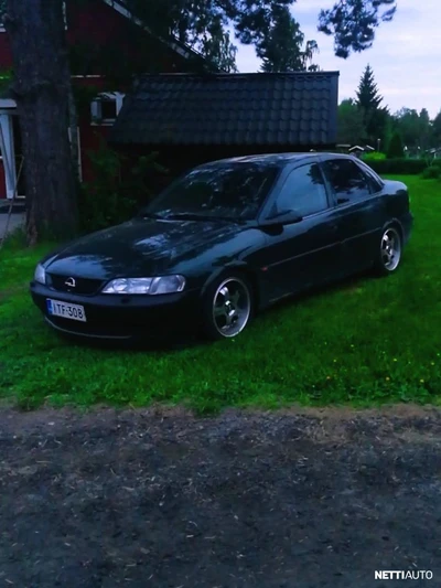 Opel Vectra 1,6i 16V CD ABS 5d 1998, photo 2/3