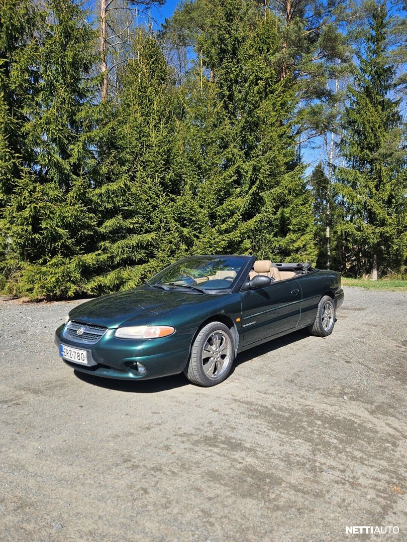 Chrysler Stratus
