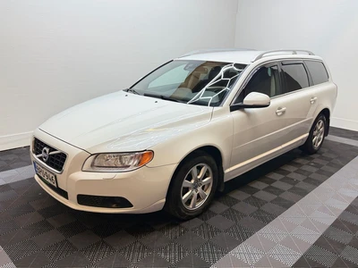 Volvo V70 2013, photo 1/10
