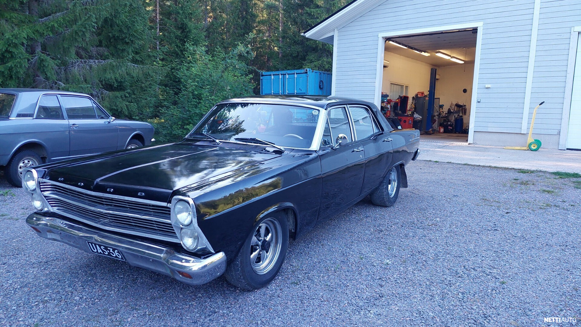 Ford Fairlane