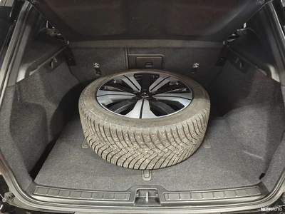 Volvo XC40 2023, photo 6/36