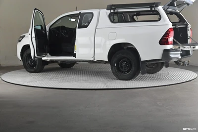 Toyota Hilux Extra Cab 4WD 2,4D Life 2022, photo 7/26