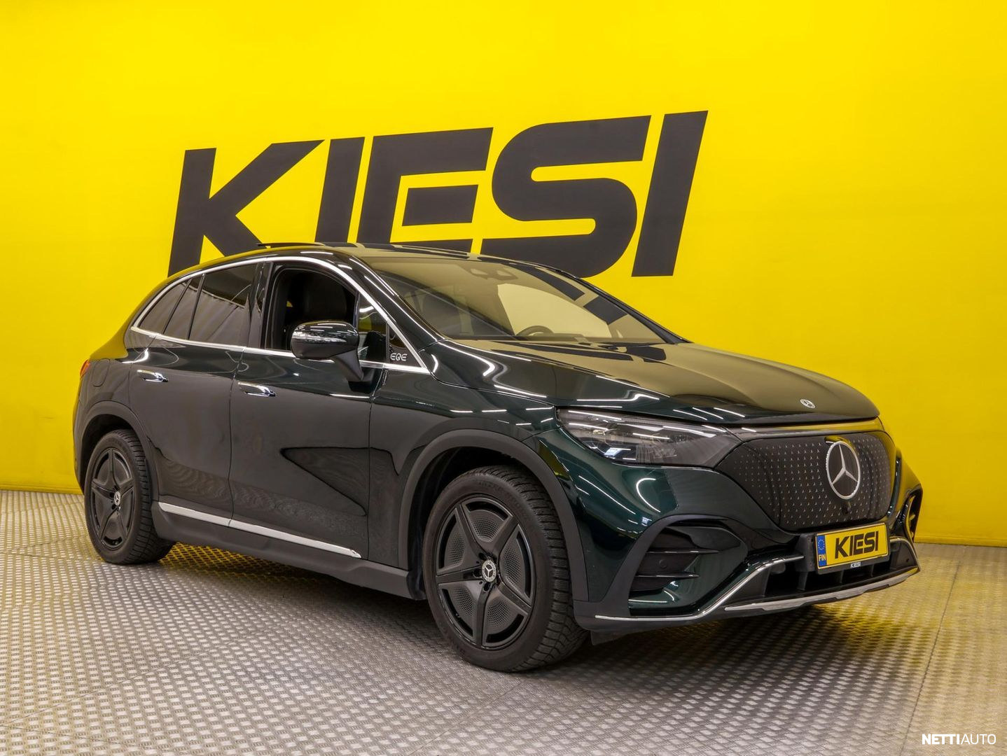 Mercedes-Benz EQE SUV