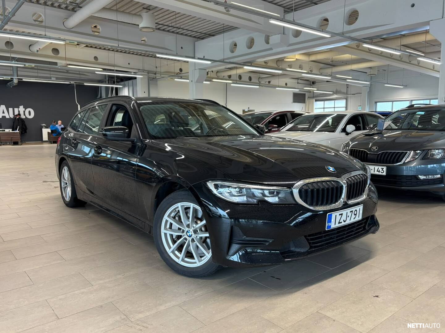 BMW 330