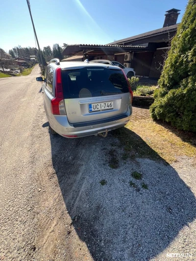 Volvo V50 2,0D (136 hv) Momentum aut 2008, kuva 5/6