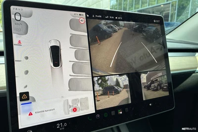 Tesla Model Y Long Range 2023, photo 4/5