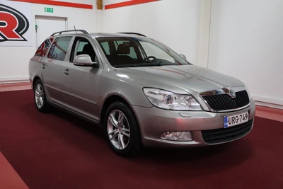 Skoda Octavia 2012, kuva 3/10